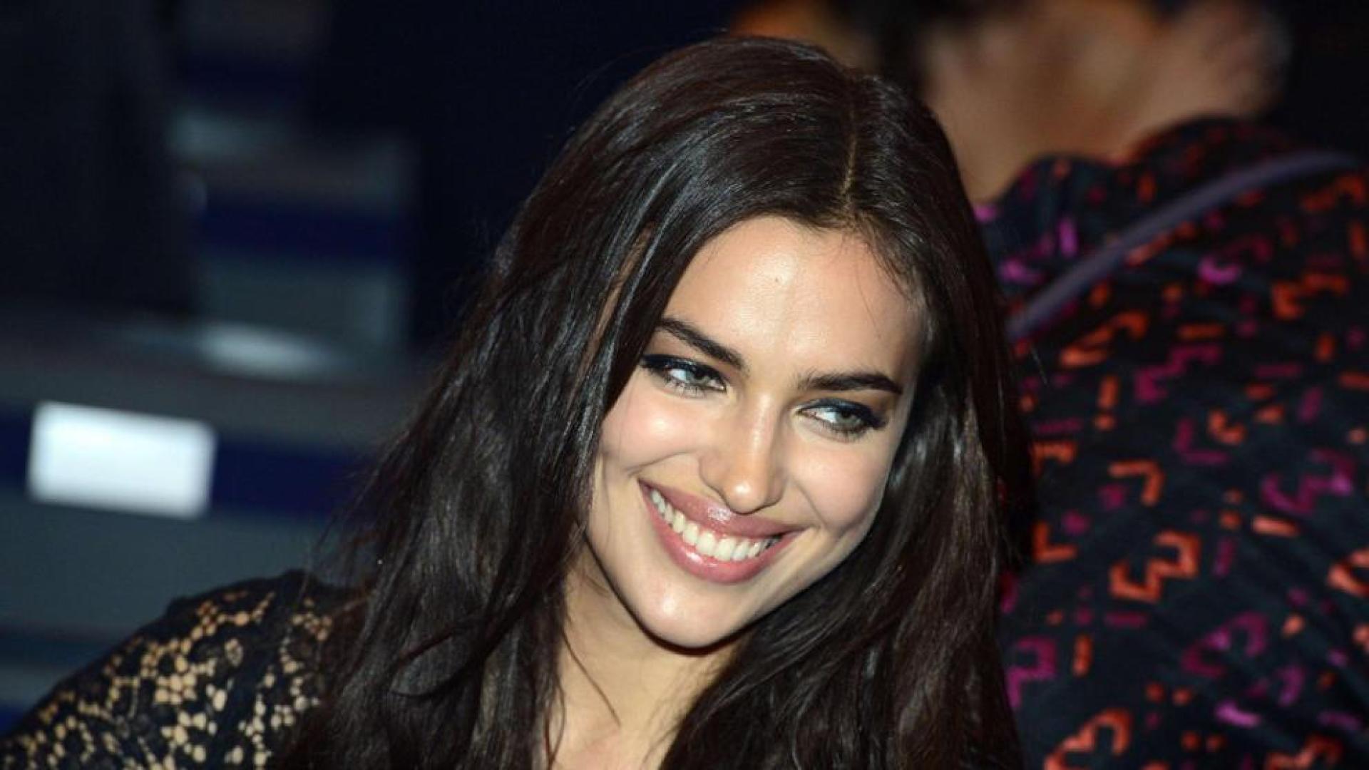 Irina Shayk y 'The Rock' en el nuevo cartel de 'H&eacute;rcules'