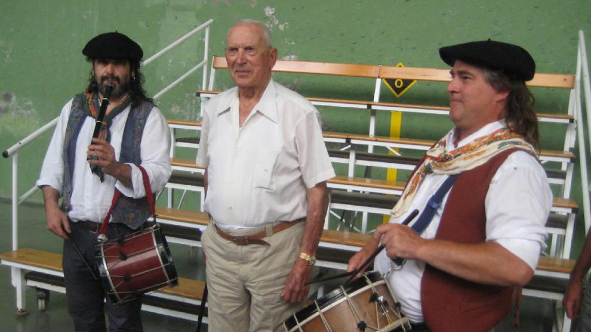 Miguel Gallastegui regresa al frontón de Oronoz-Mugaire