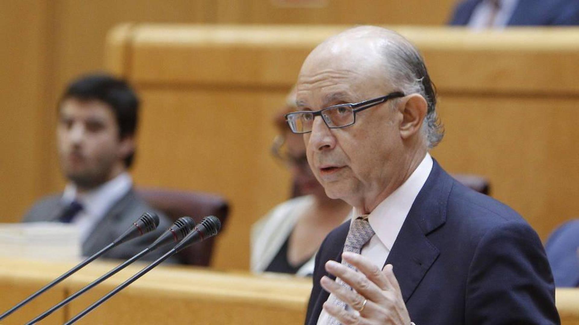 El Gobierno de Rajoy subirá el sueldo a los funcionarios en 2016