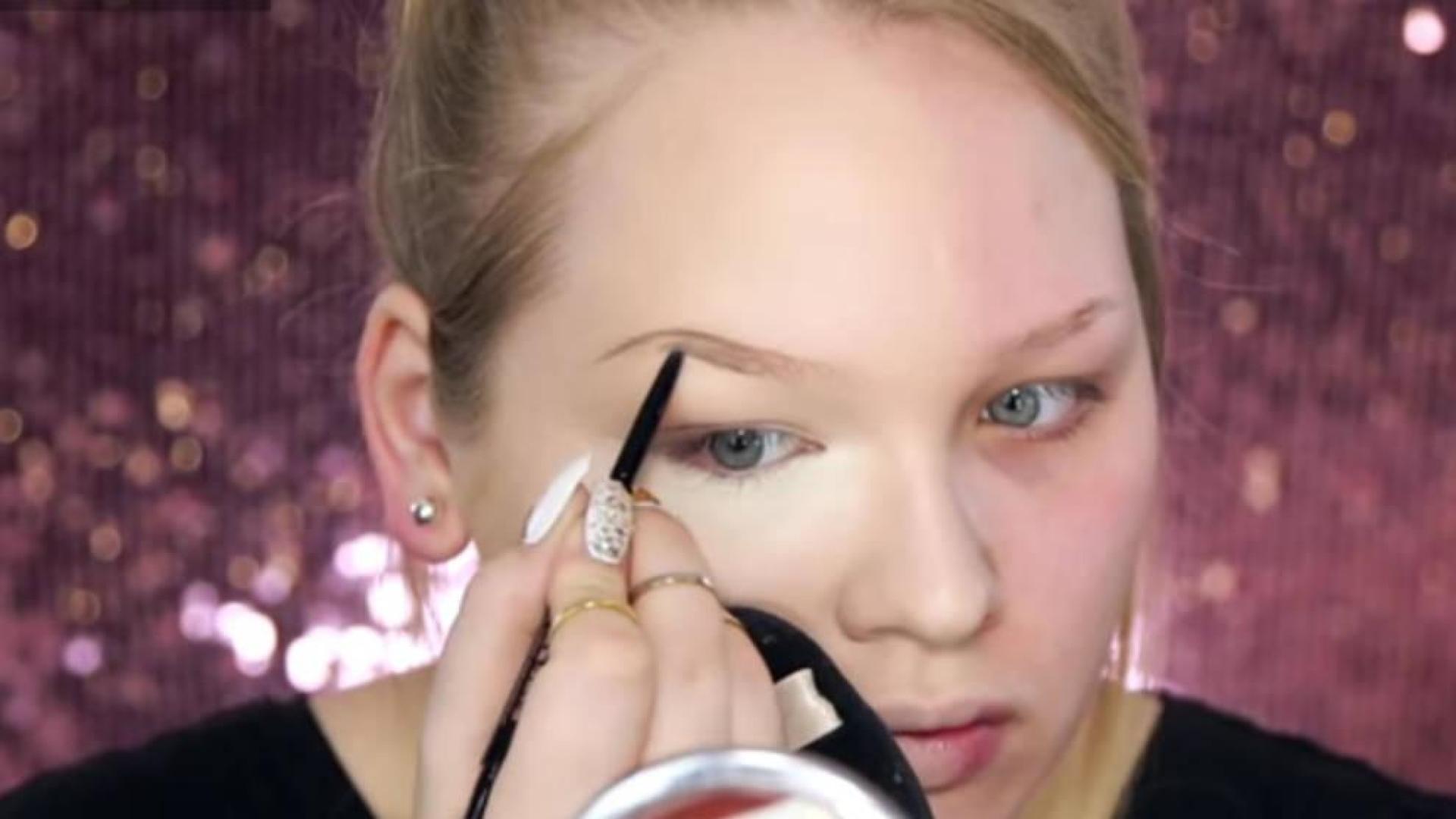 Maquillaje versus Photoshop