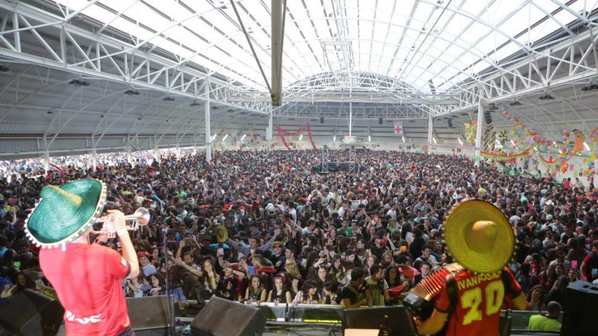 Imagen de la carpa de primavera en 2014.