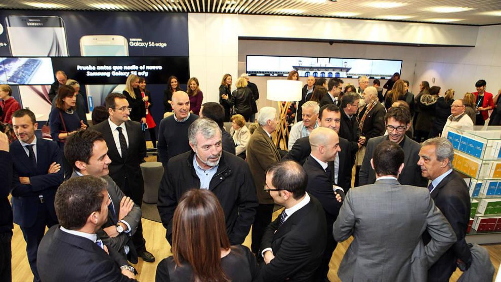 Caixabank estrena su nueva oficina A Gaztambide en Tudela