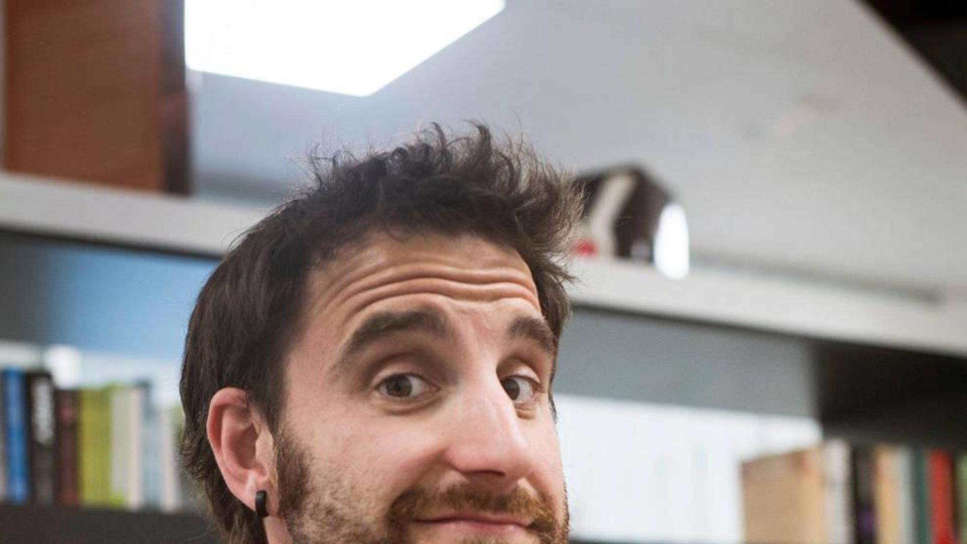 Dani Rovira publica 'Agujetas en las alas', 88 microcuentos