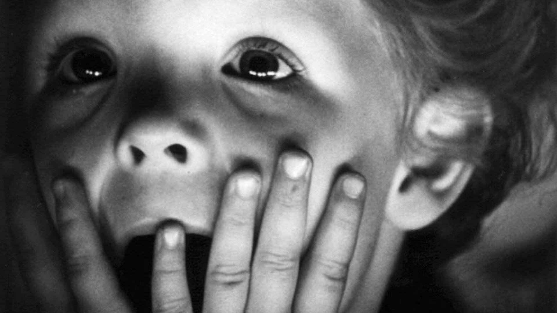 'Ten minutes older', de niñez y poetas