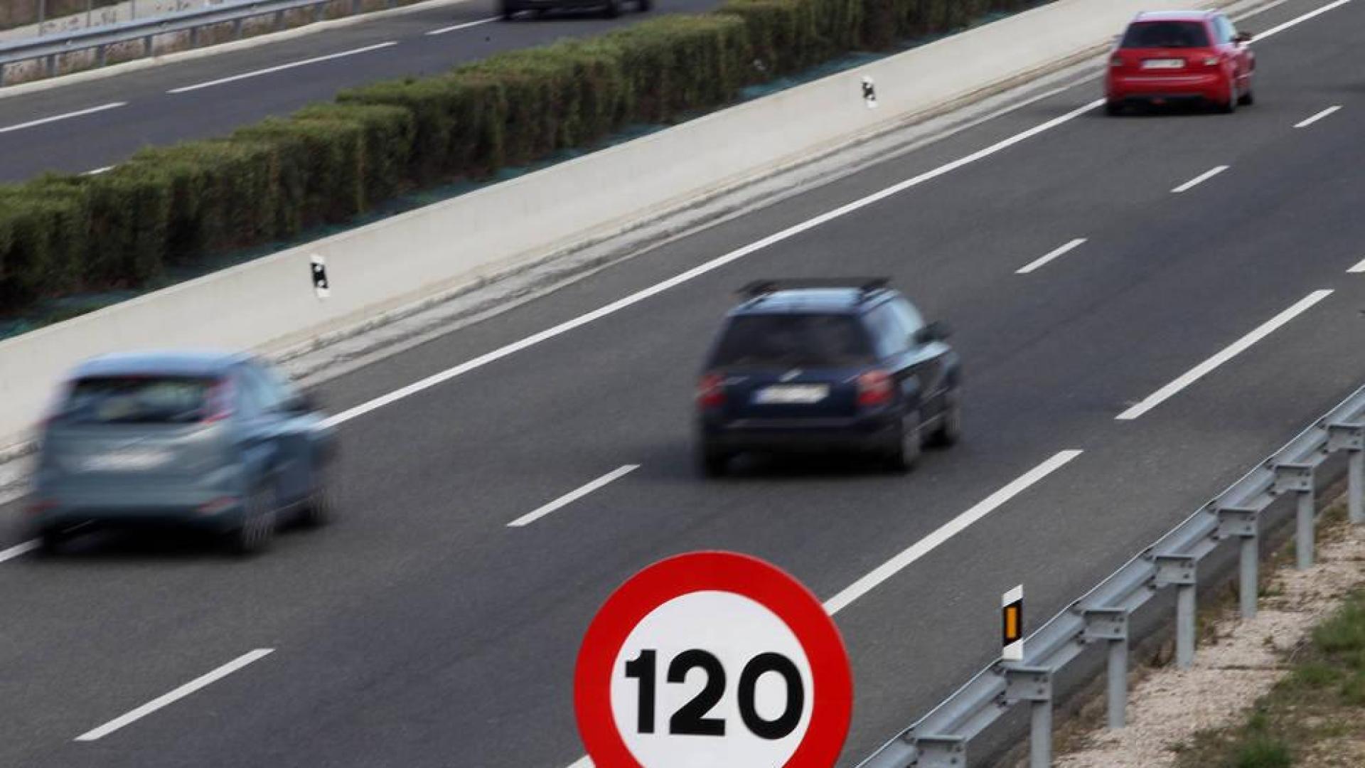 ​Las autovías del Pirineo y Leizarán centran la vigilancia en la Operación Salida