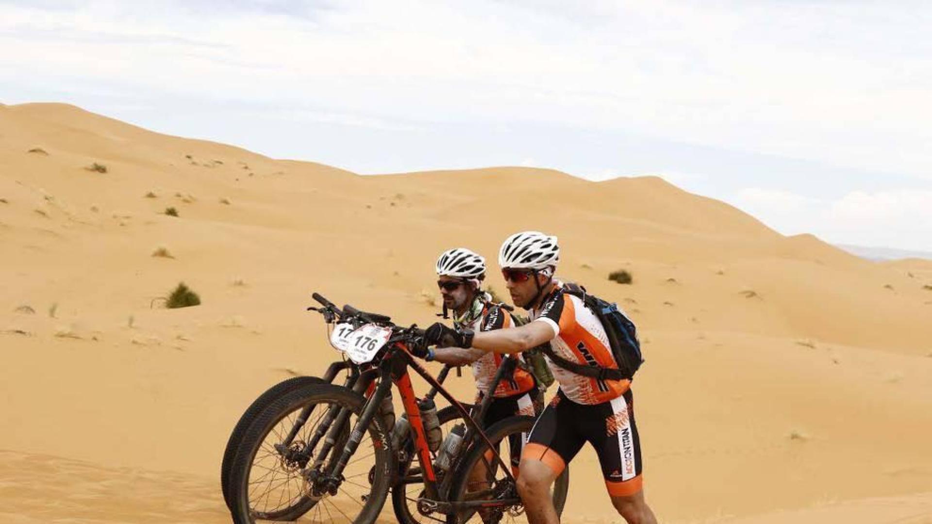 Navarros en la Titan Desert 2016