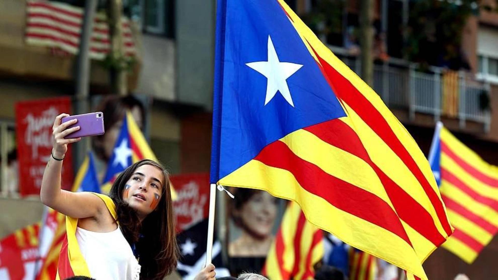 Miles de personas salieron a la calle en Barcelona este viernes 11 de septiembre para celebrar la Díada.