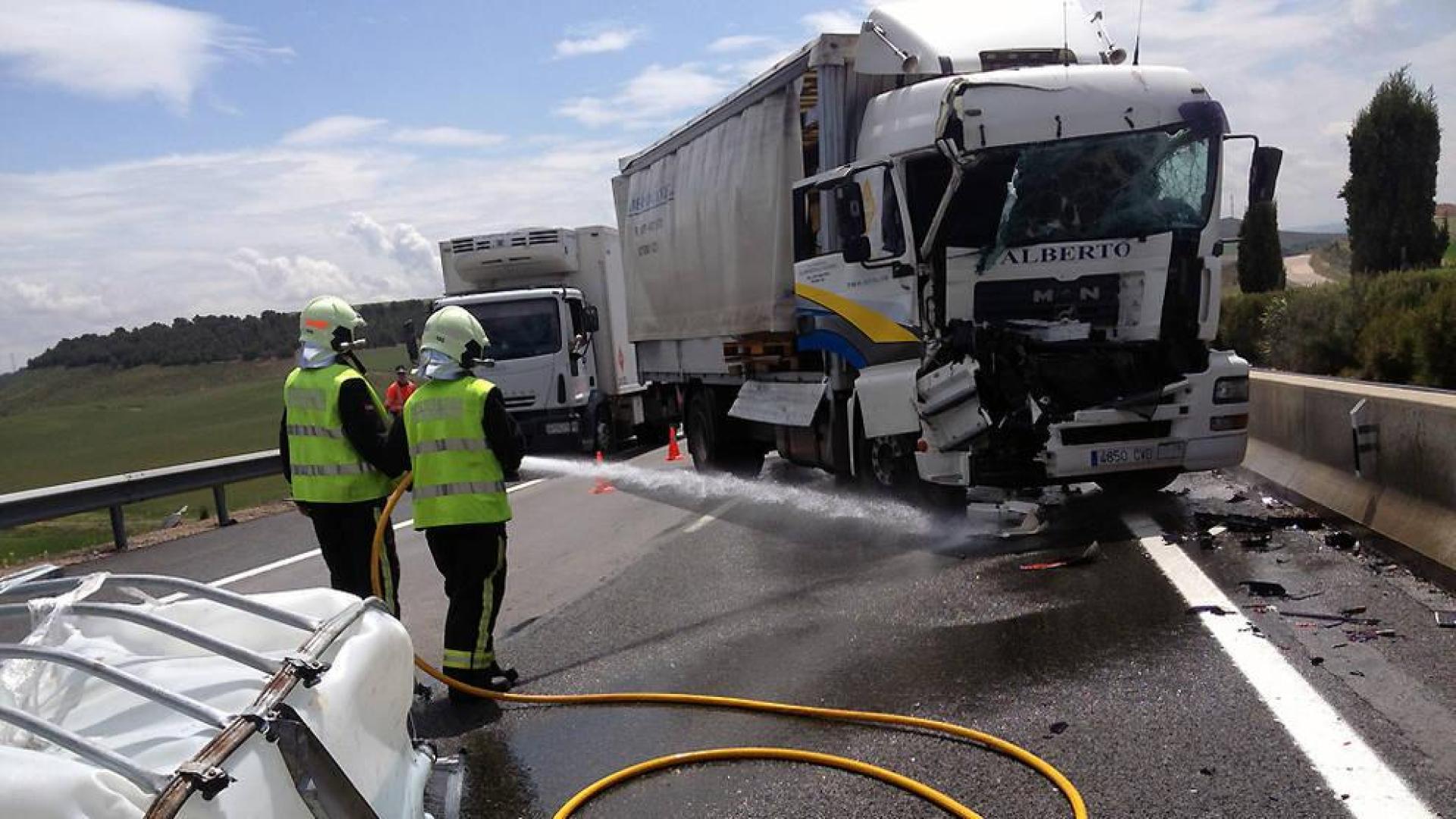 ​Un herido grave en un accidente entre dos camiones a la altura de Tudela