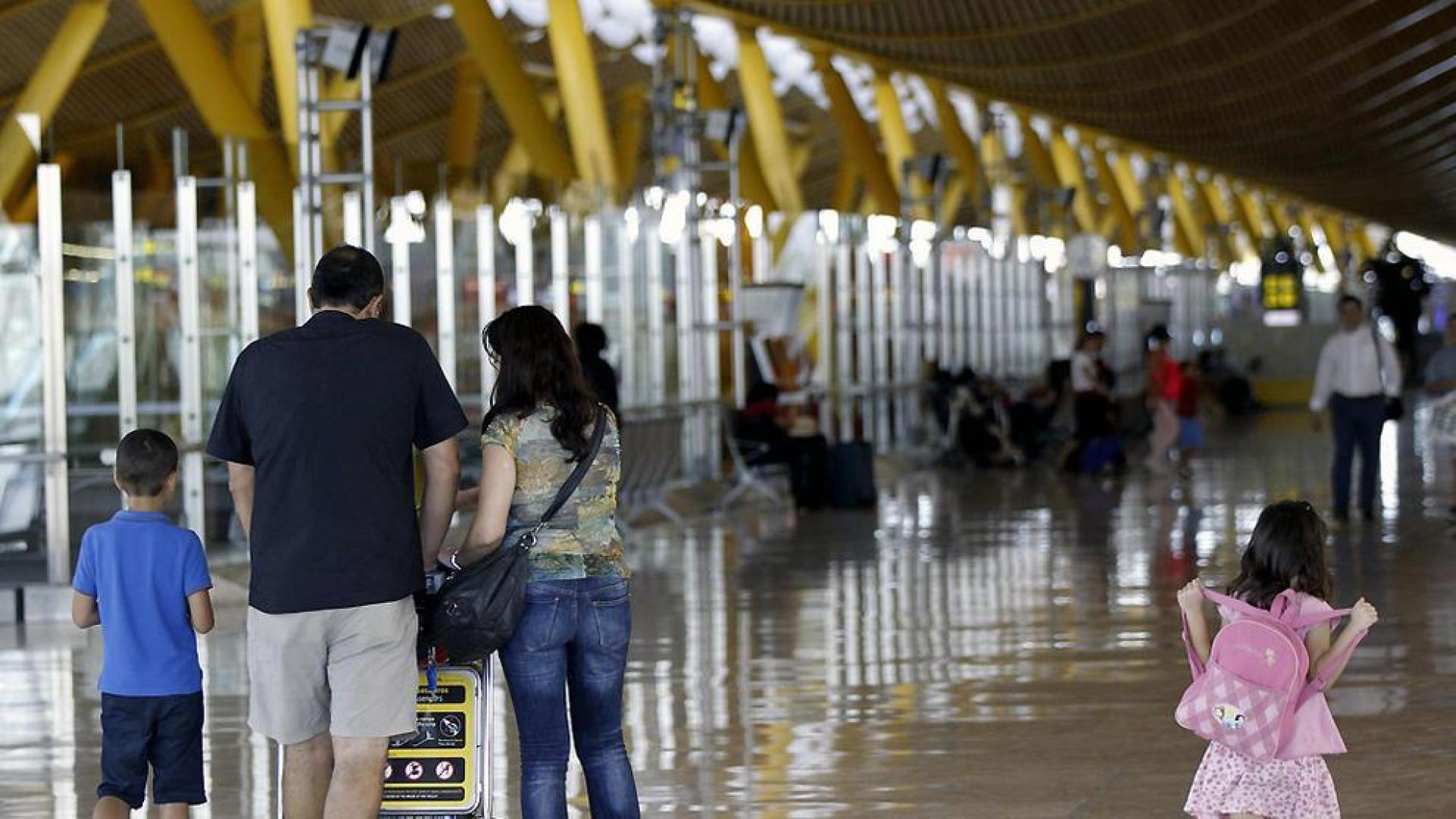 Retrasos y cancelaciones en Barajas al averiarse el sistema de gesti&oacute;n