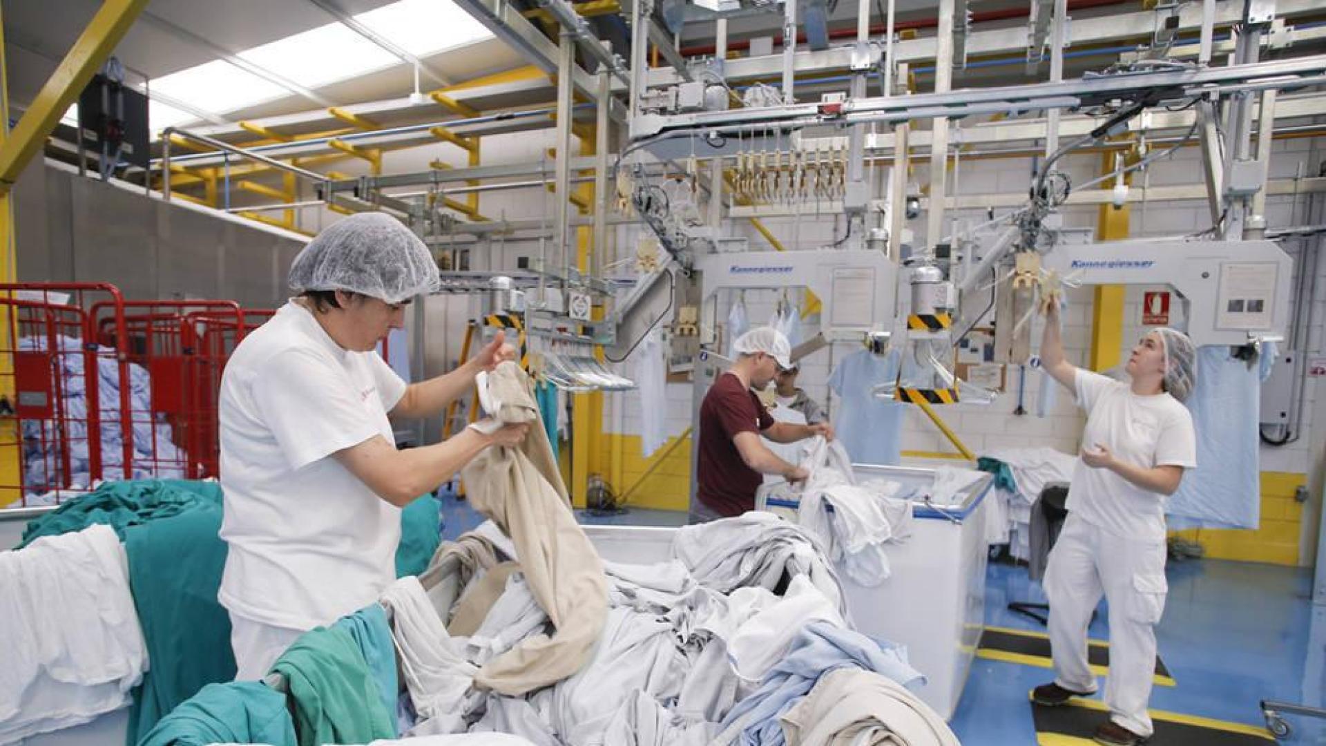 Tasubinsa se encargará de la lavandería de las prendas sanitarias de Osasunbidea