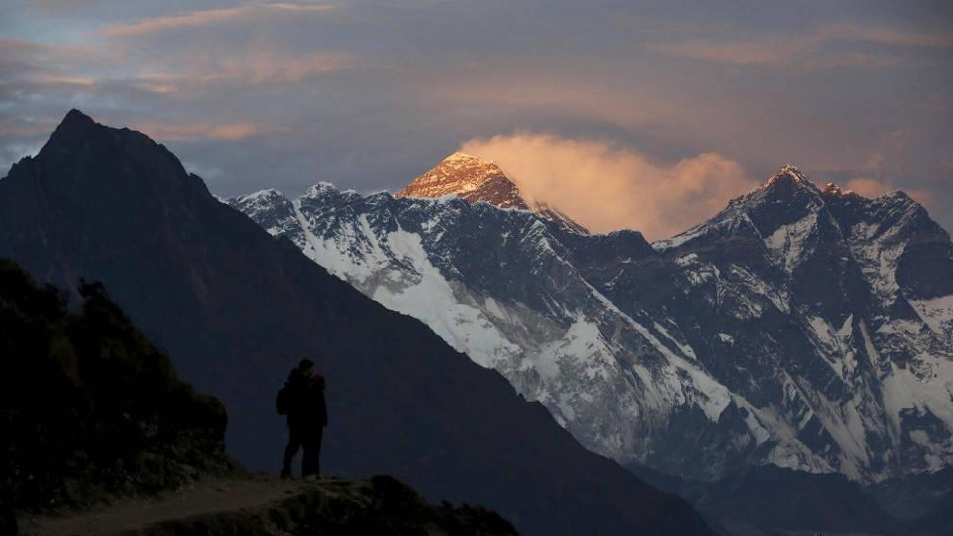 Atardecer en el Everest.
