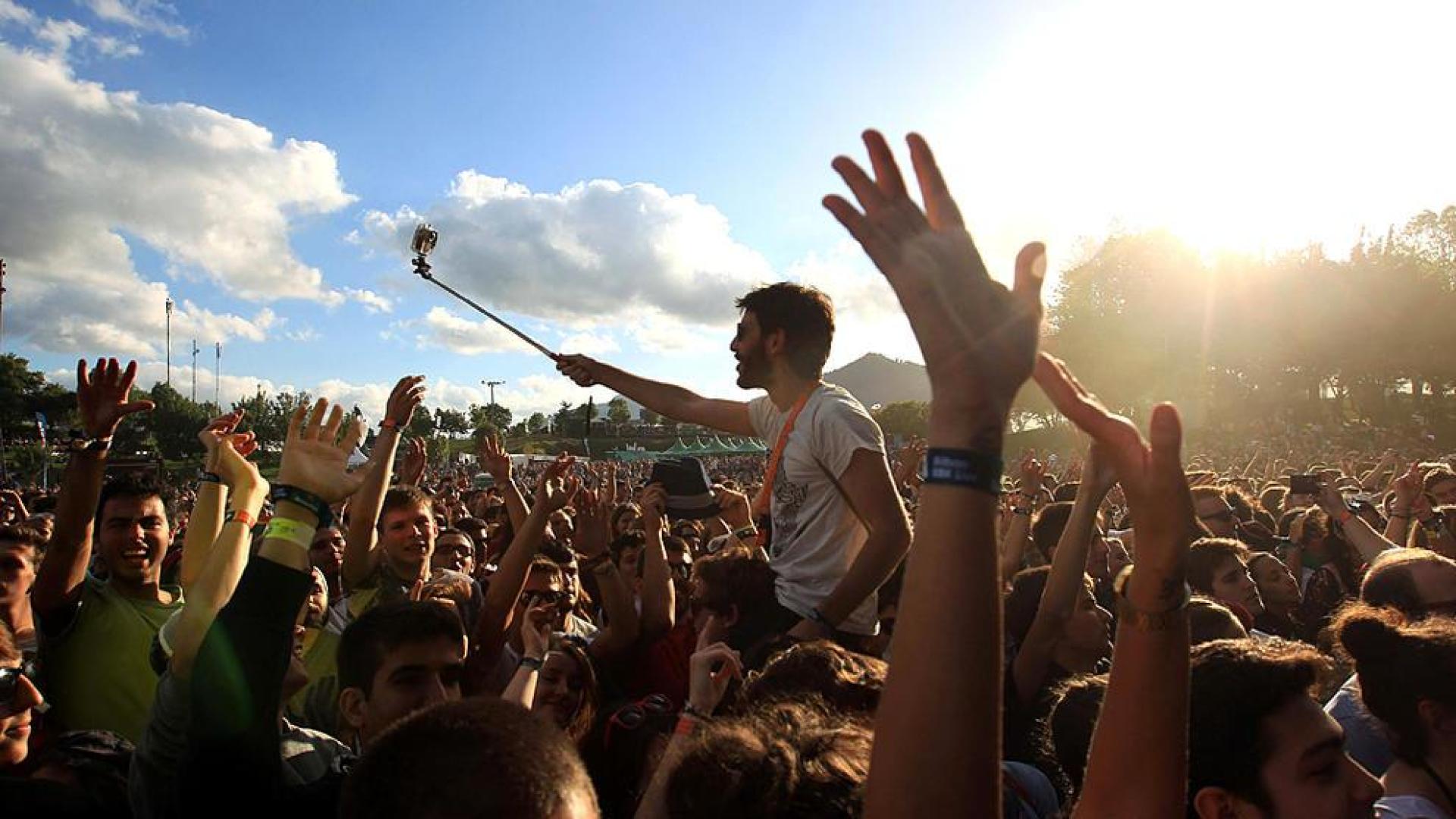 Público asistente y actuaciones del primer día del BBK Live.