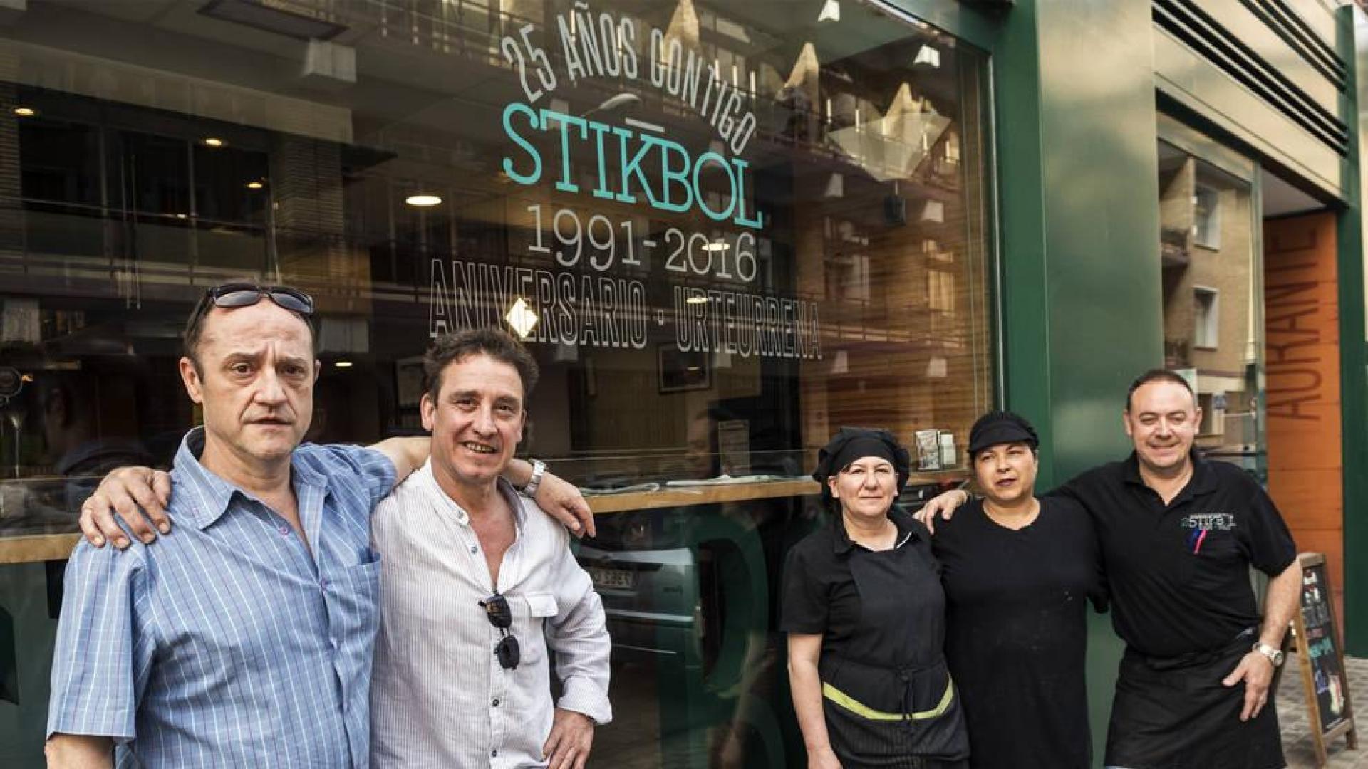 25 años unidos tras la barra