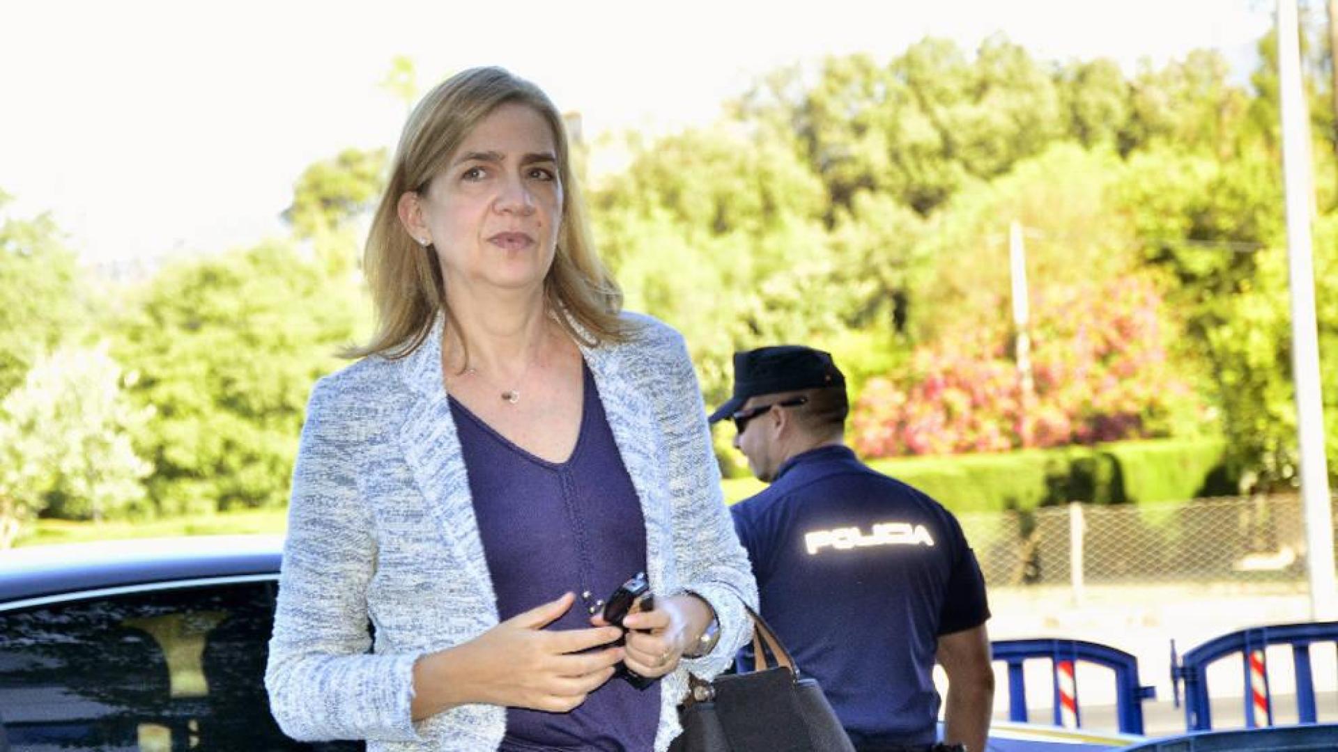 La infanta Cristina, a su llegada a la sede de la Escuela Balear de la Administración Pública (EBAP) de Palma.