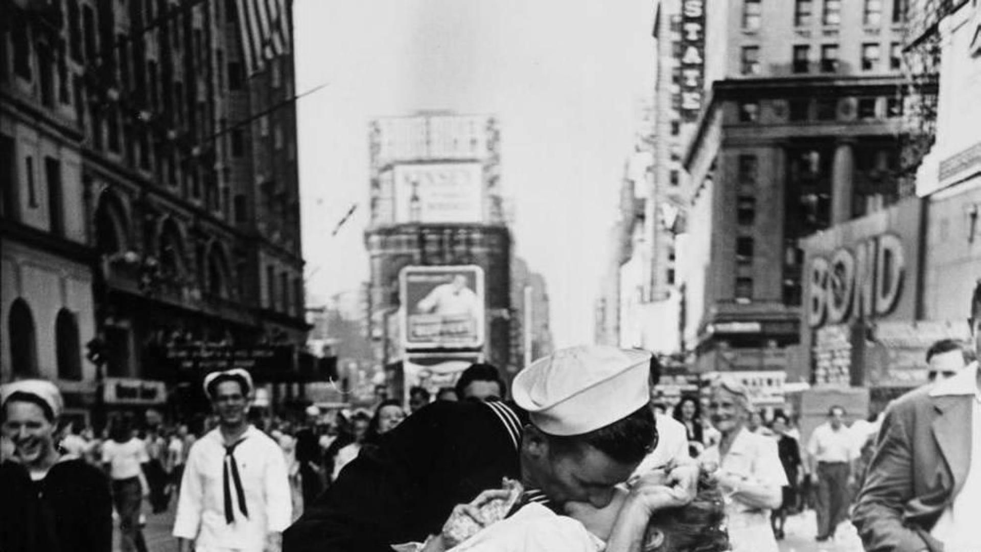 Muere la enfermera del icónico beso del final de la II Guerra Mundial