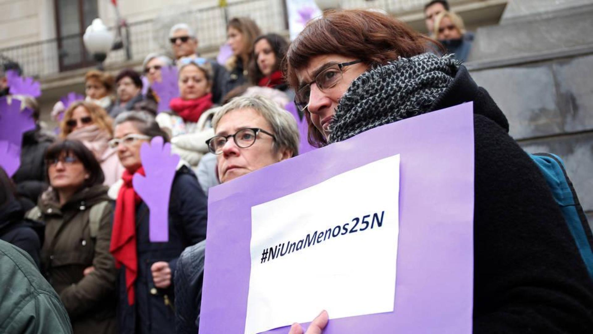 Concentraciones del Día Internacional contra Violencia de Género hacia las mujeres en distintas localidades Ribera