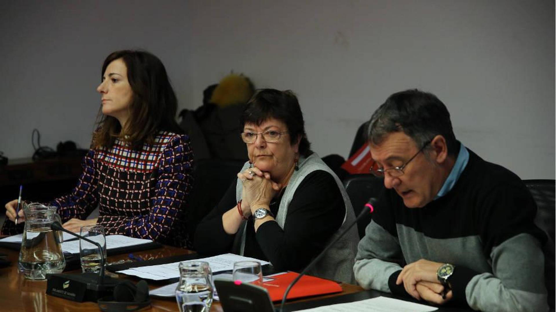 Beaumont dice que "todo" en la nueva ley de Policías se puede negociar