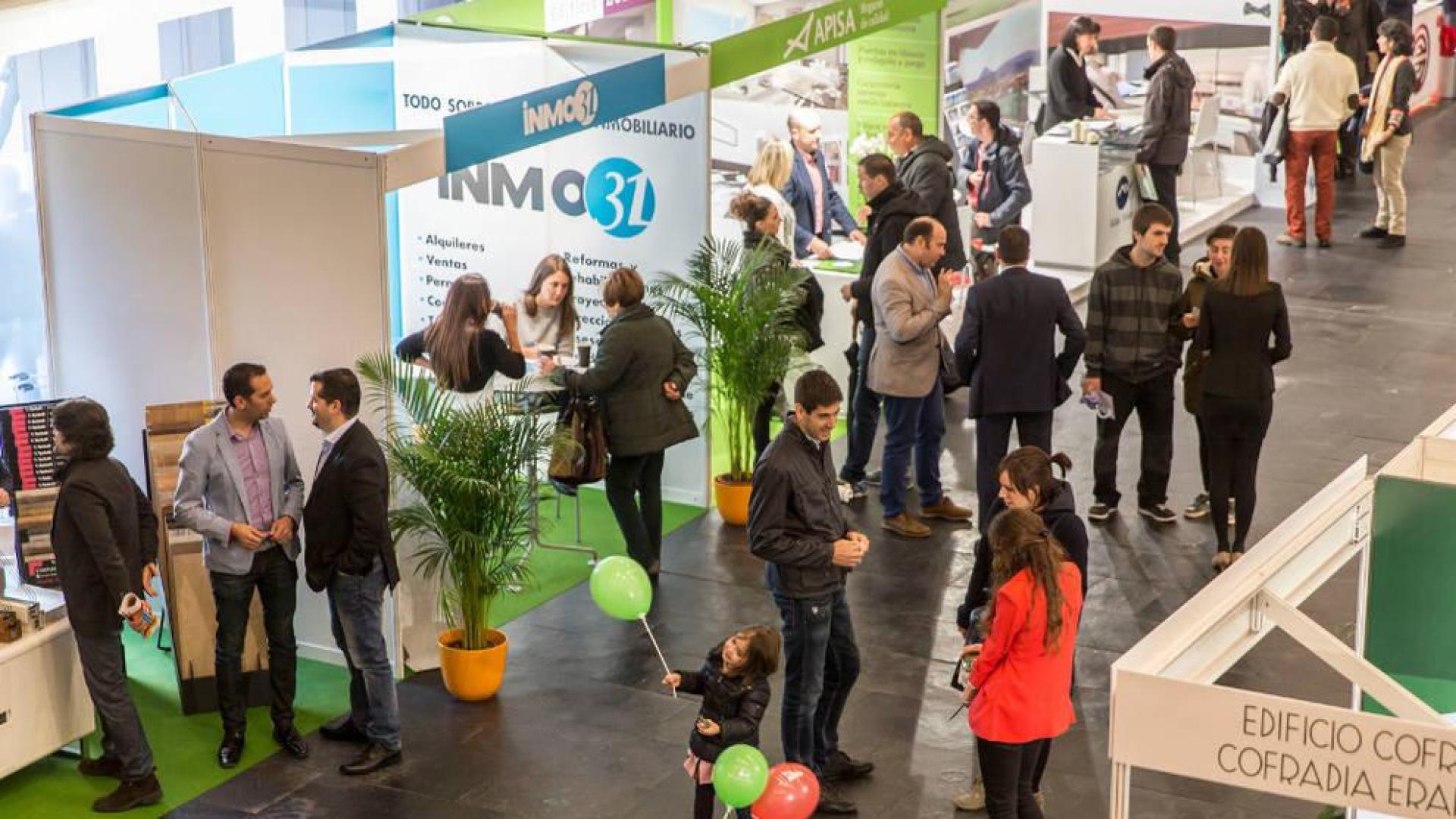 Inauguración, ayer, del III Salón Inmobiliario de Navarra. El pasado año fue visitado por más de 5.000 personas.