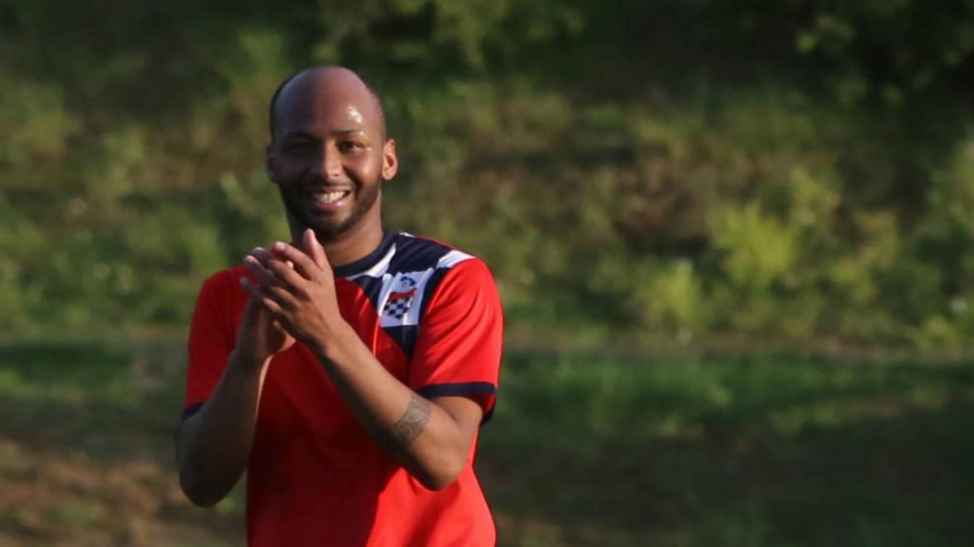 Aletxu Mora jugador dominicano del Baztan