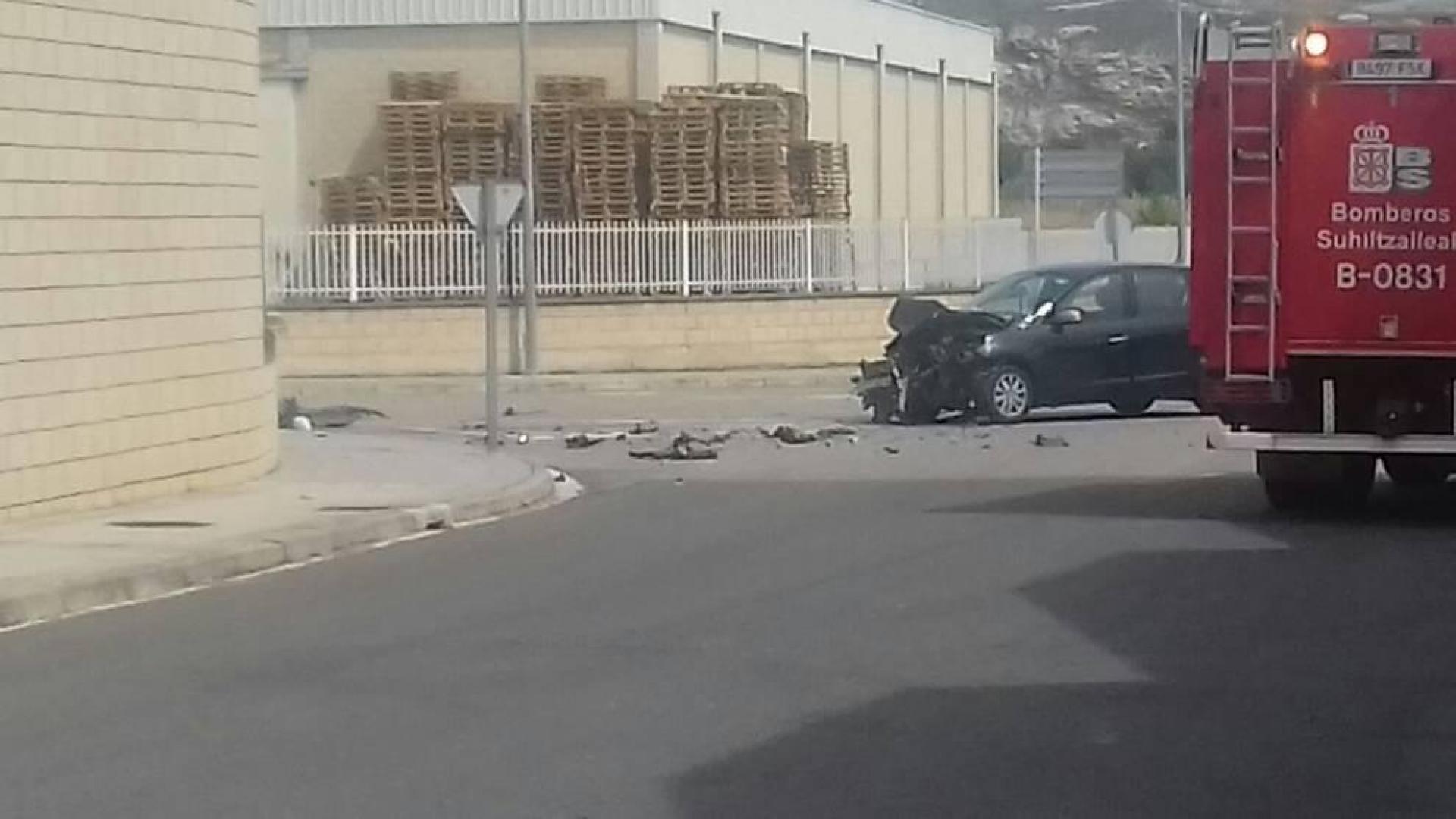 Fallece el conductor de una motocicleta en un accidente en San Adrián