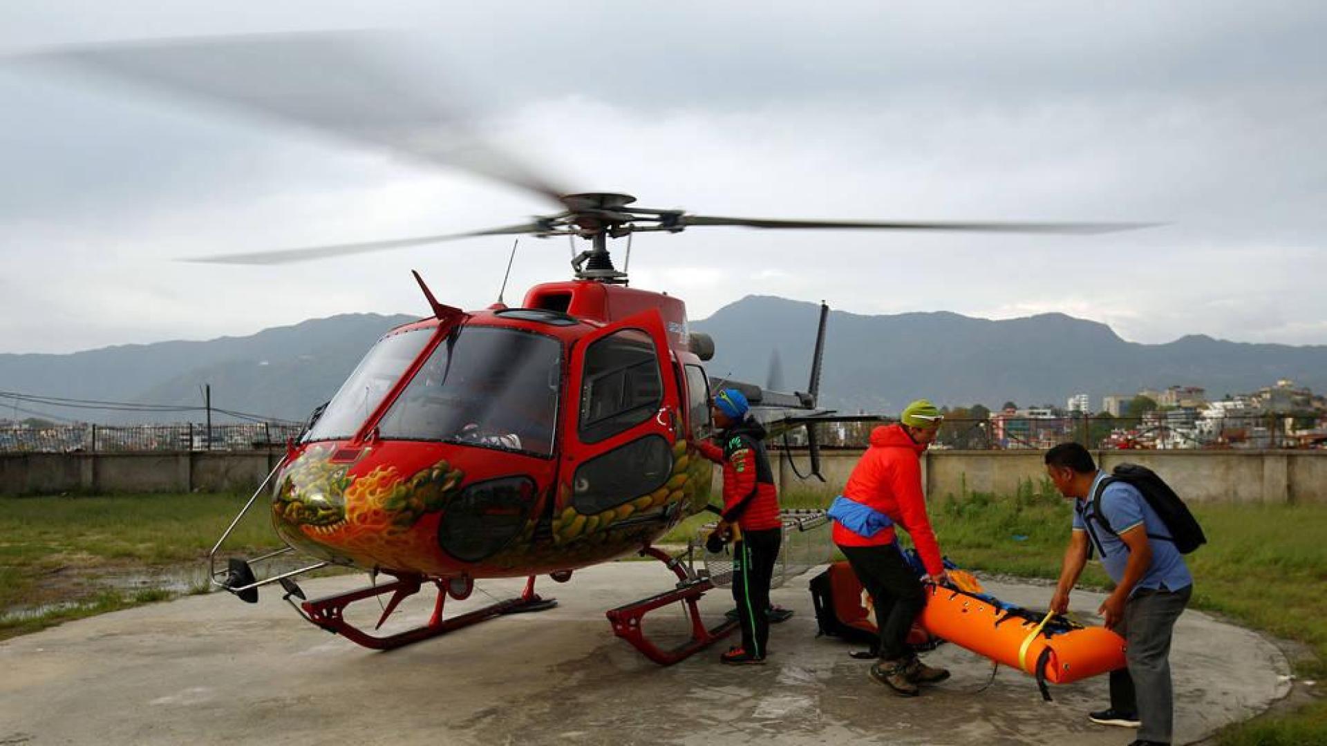 Seis escaladores recuperaron el cuerpo de Steck a 6.000 metros en el Everest