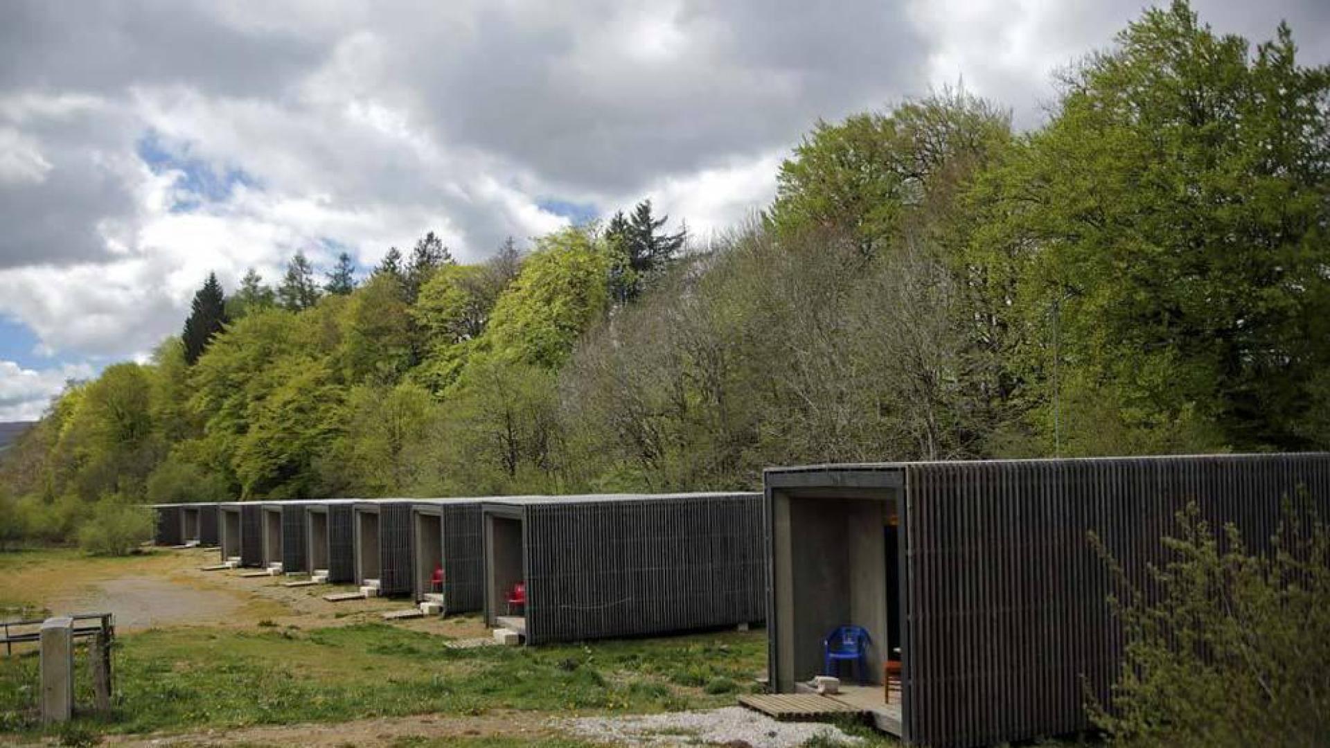 El cierre del campamento de Roncesvalles deja a peregrinos fuera