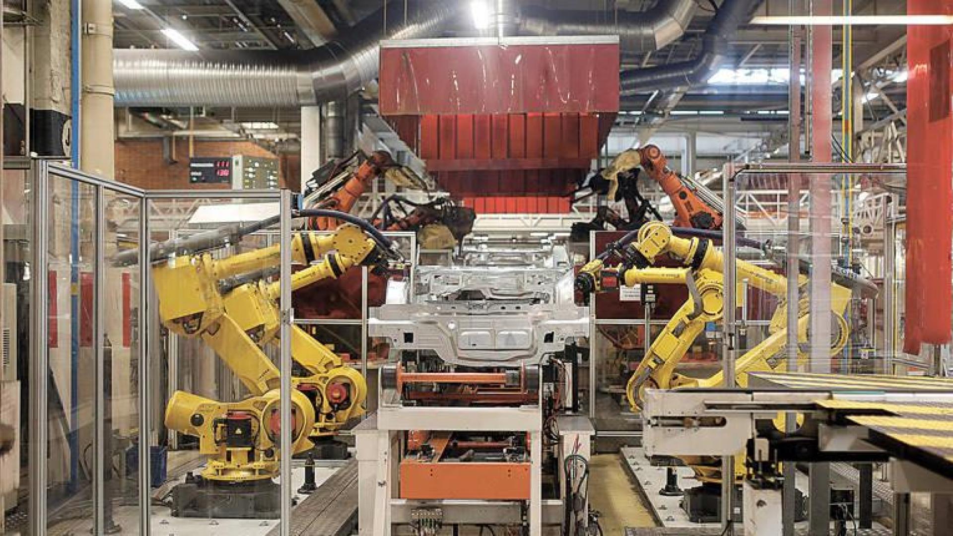 Aunque los robots son una realidad en las industrias, la reducción de costes y la llegada de la inteligencia artificial va a multiplicar su utilización.