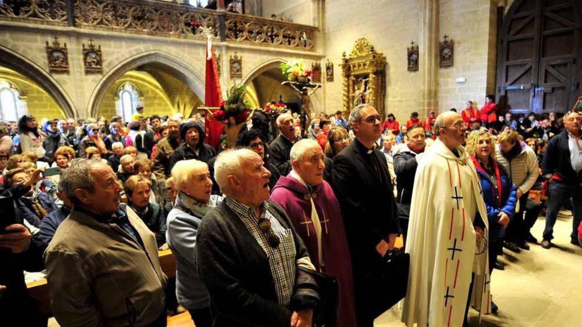 Imágenes de la romería a Ujué de Figarol, Olite, Mélida y Carcastillo.