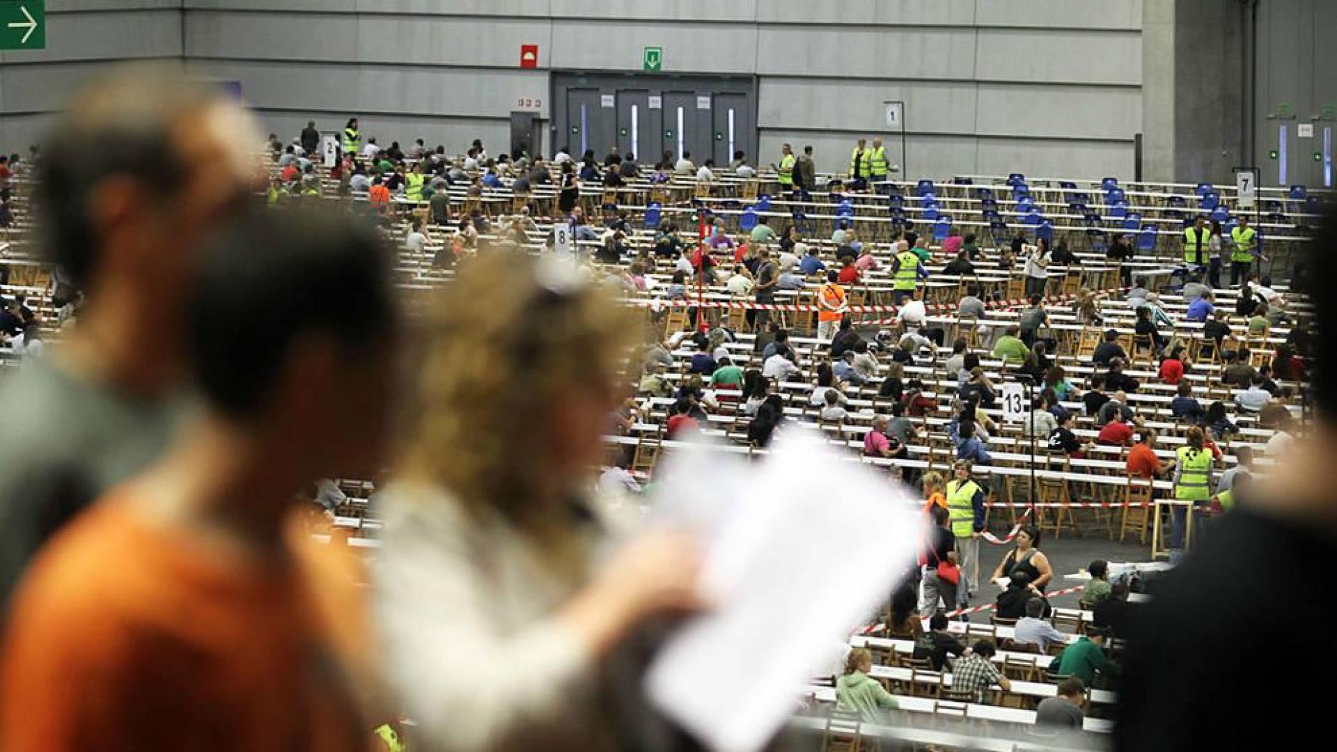 El Gobierno dilata la convocatoria de la OPE avivando la incertidumbre