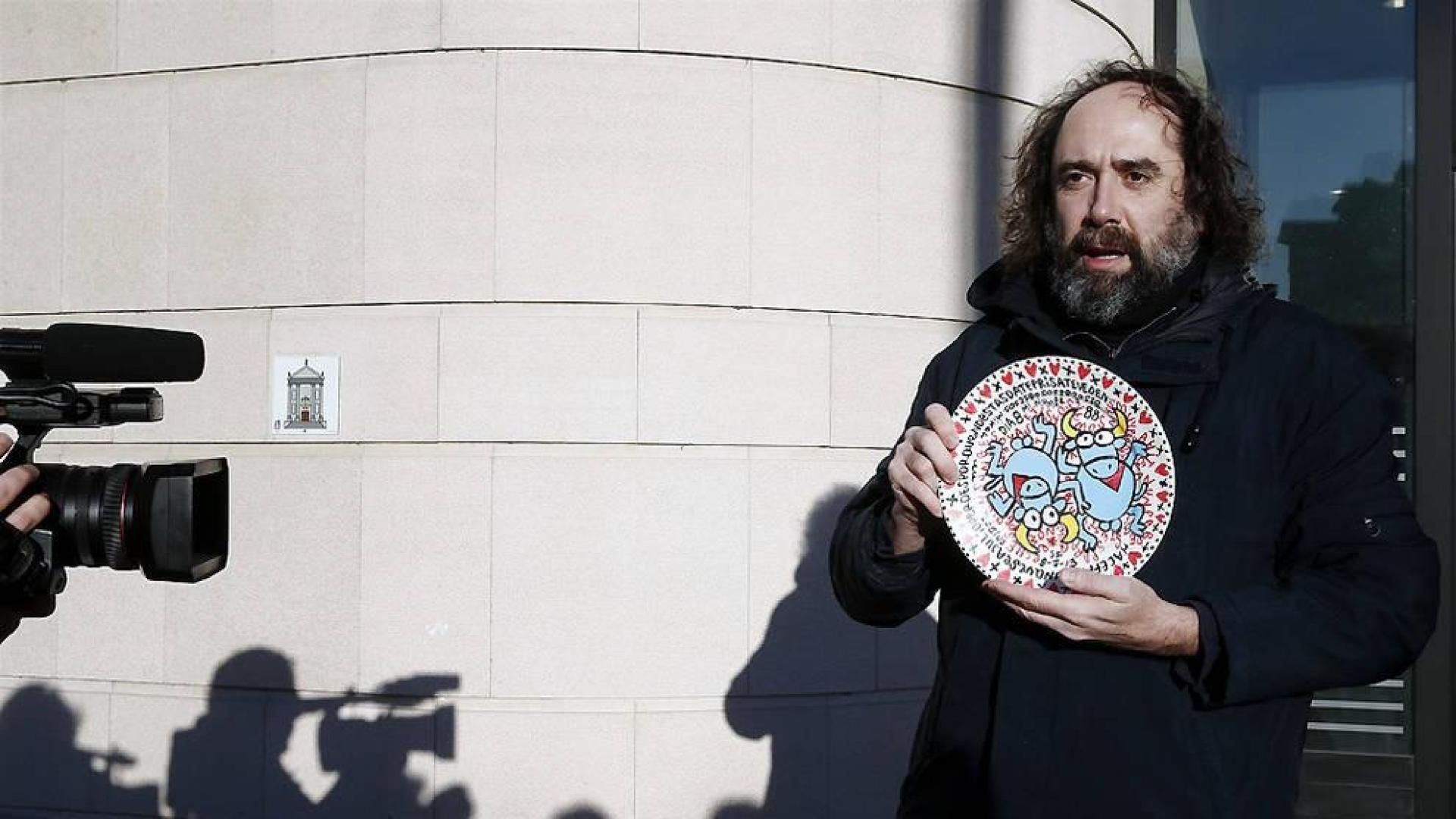 La demanda de Kukuxumusu a Mikel Urmeneta llega a los juzgados
