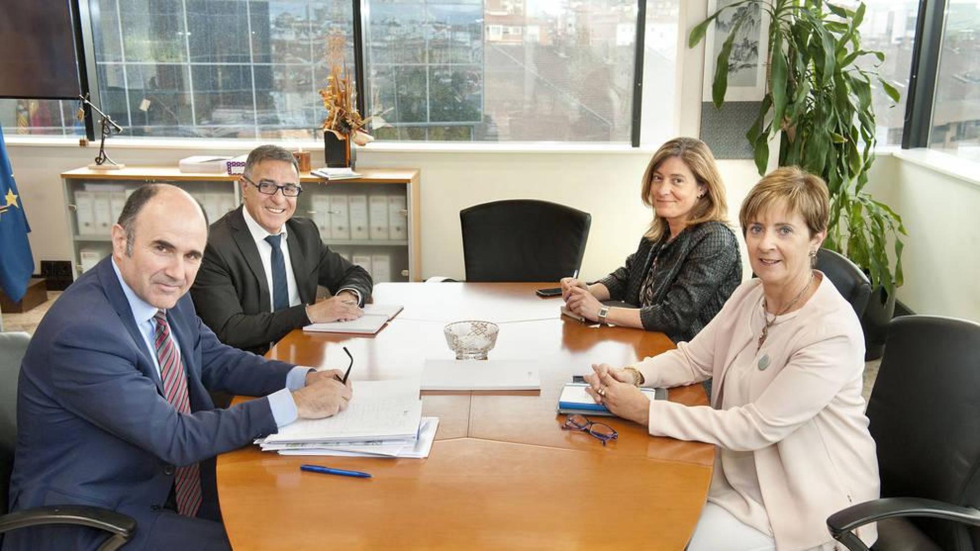 Navarra y País Vasco "colaboran estrechamente" en trazar sus redes de tren
