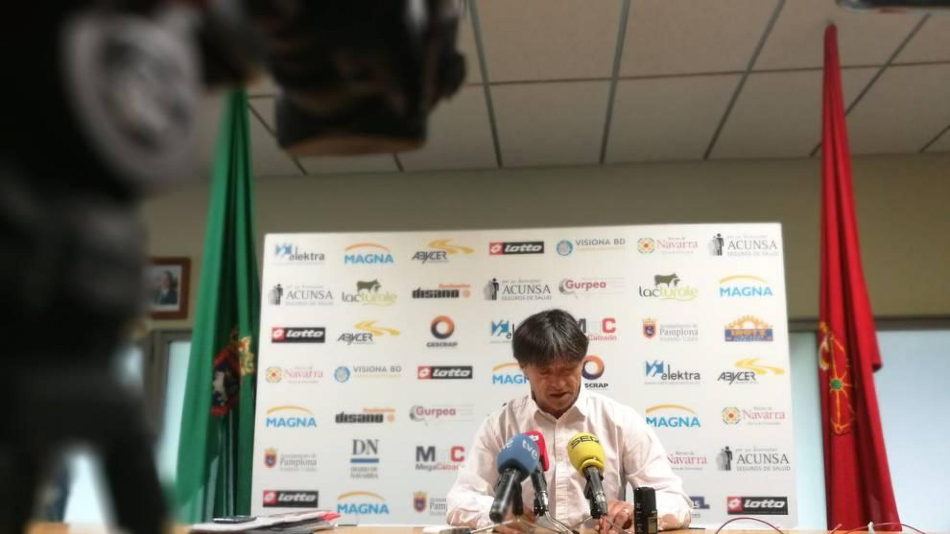 Tatono: "Será un orgullo llevar el escudo de Osasuna en nuestra camiseta"