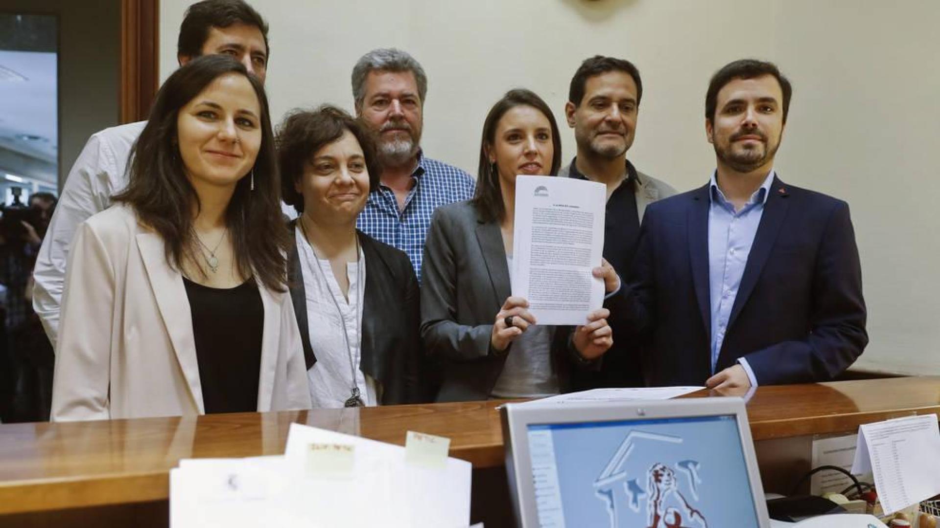 Podemos presenta su moción de censura al PP