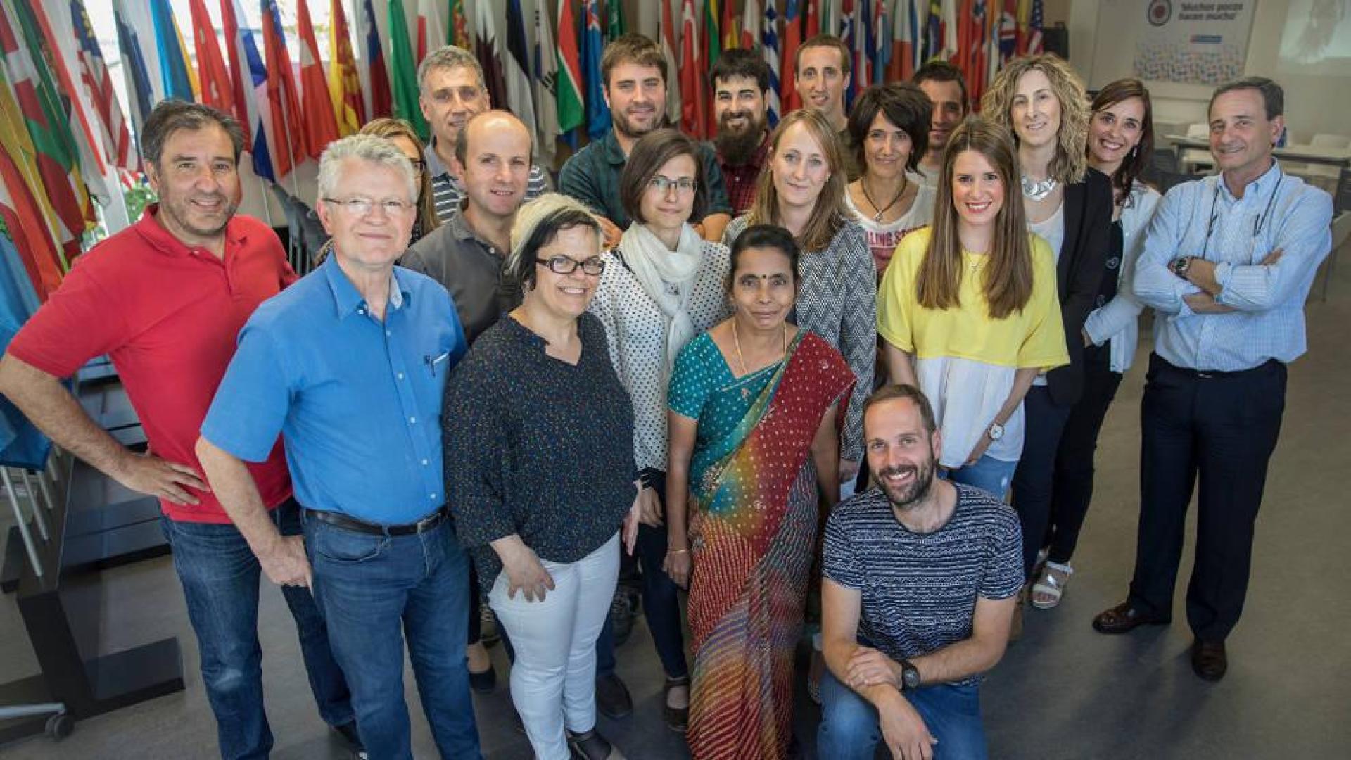 Empleados de MTorres donan 7.658 euros para un poblado en la India