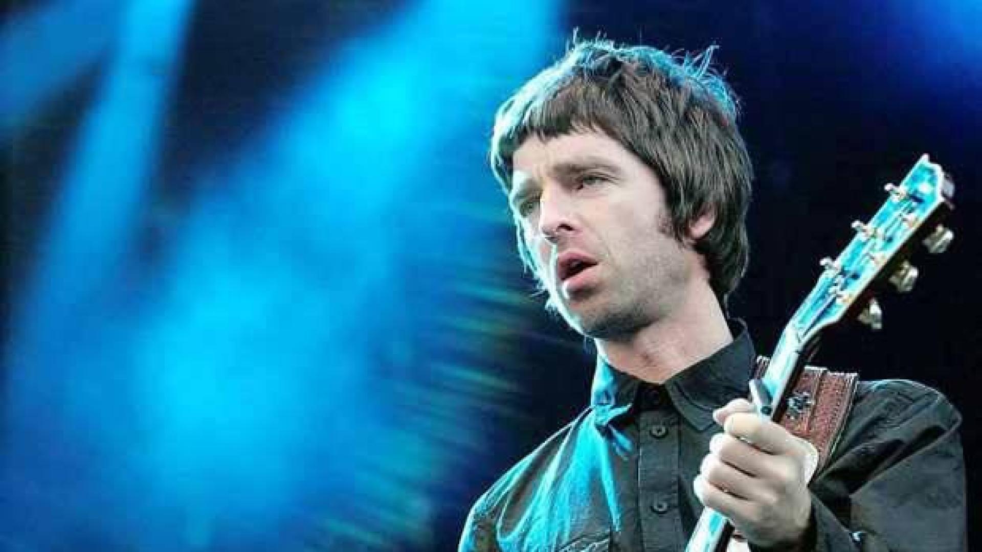 Noel Gallagher quiere escribir la canción de 'Spectre',