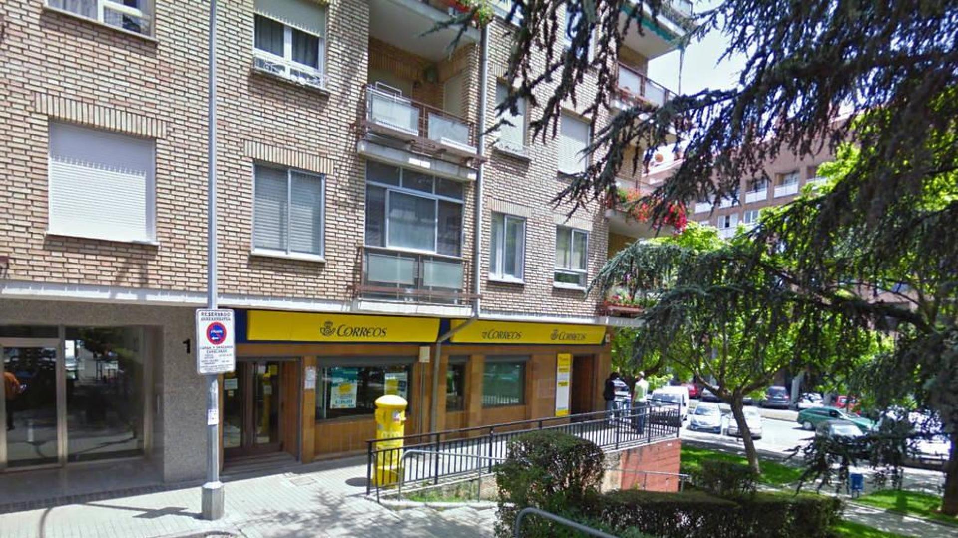 Oficina de Correos en Barañáin, que ya abre por la tarde.
