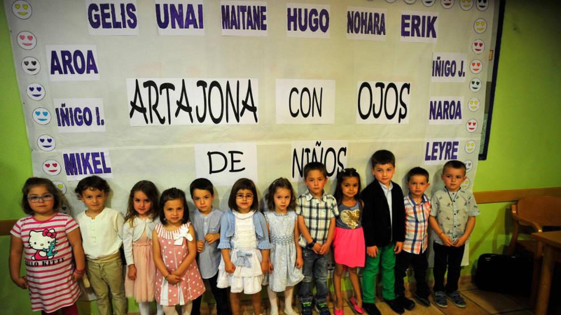 Los protagonistas en el 'photo call' preparado el día de la presentación.