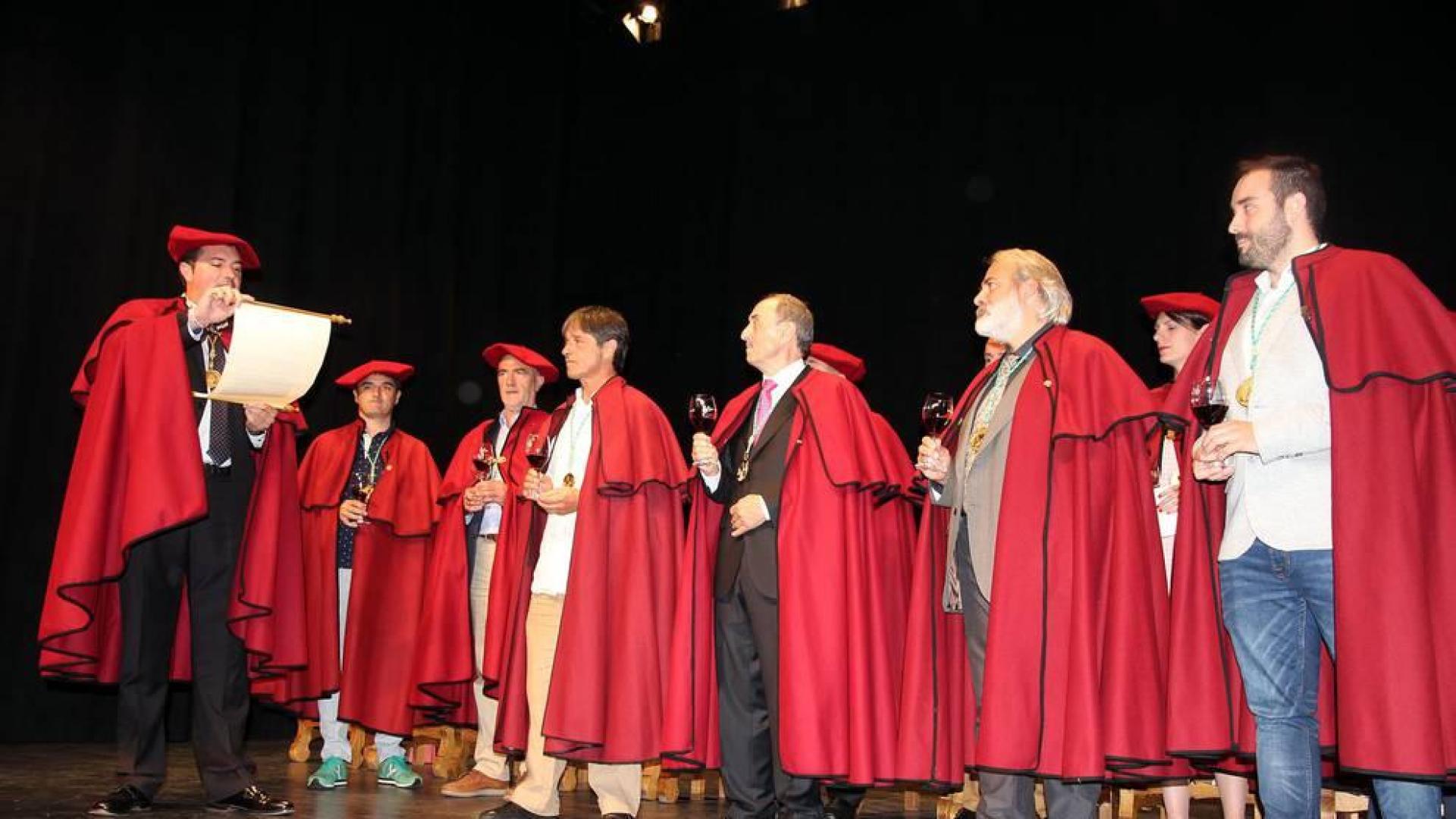 Imágenes de la jornada dedicada al XXVIII Capítulo de la Cofradía del vino de Navarra en Murchante