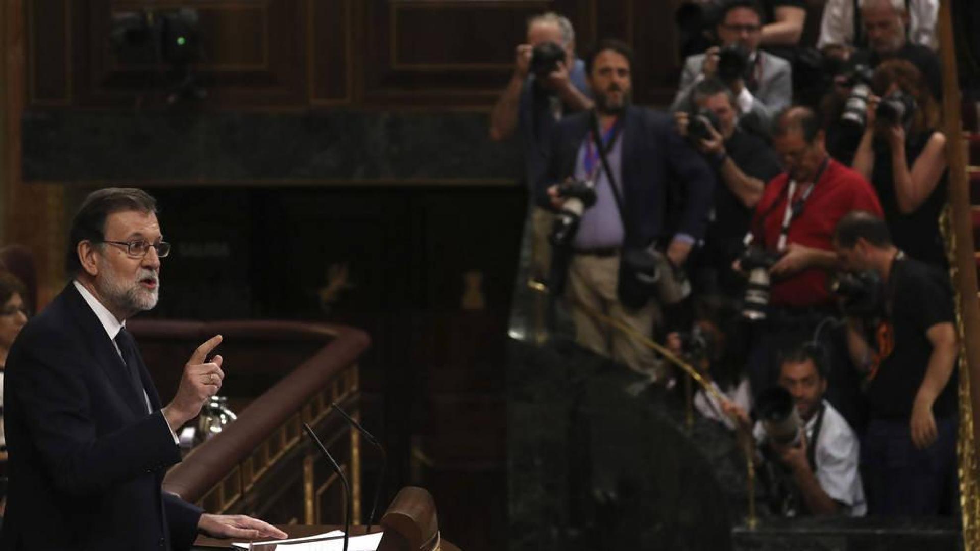 Rajoy asegura que la moción no tiene razón de ser y su uso es "caprichoso"
