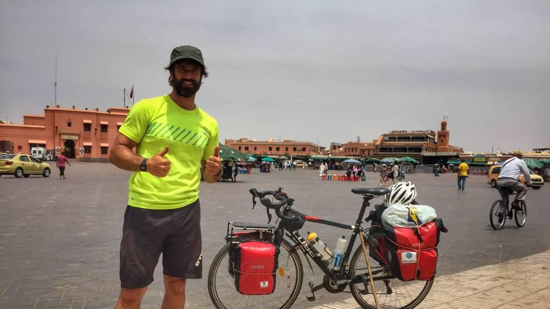 Un mes en bicicleta por y para África