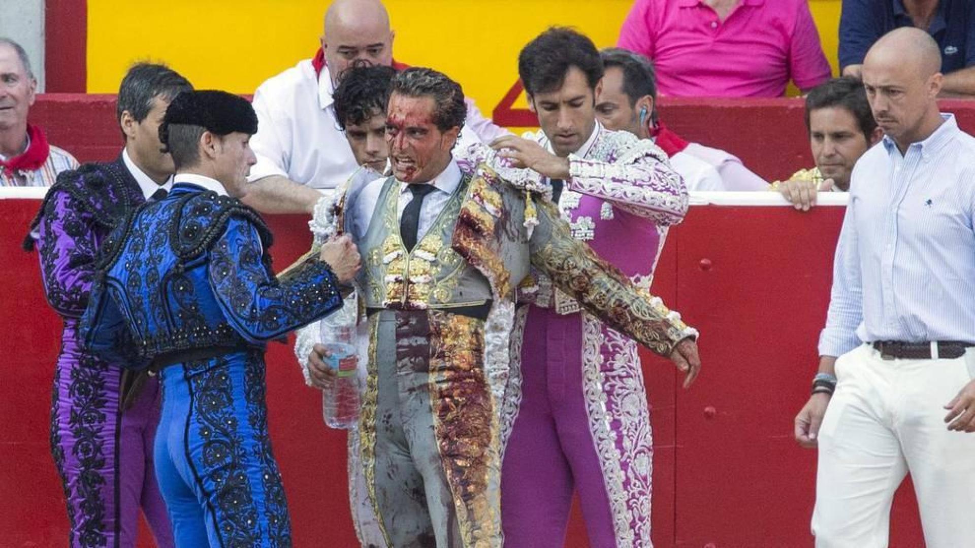 Las imágenes de la cogida de Iván Fandiño en Francia.