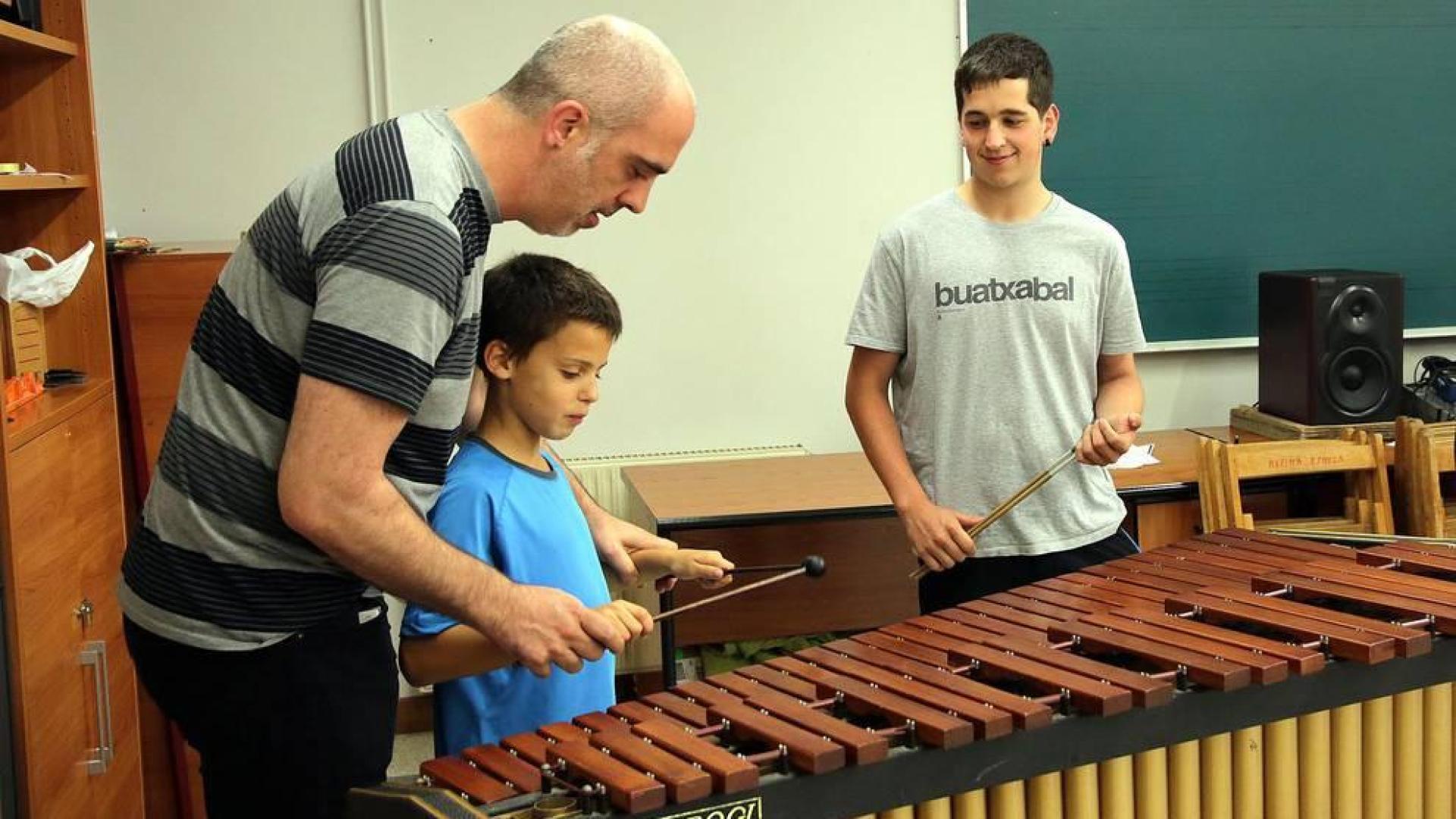 Imágenes de la escuela de música de Bera Isidro Fagoaga