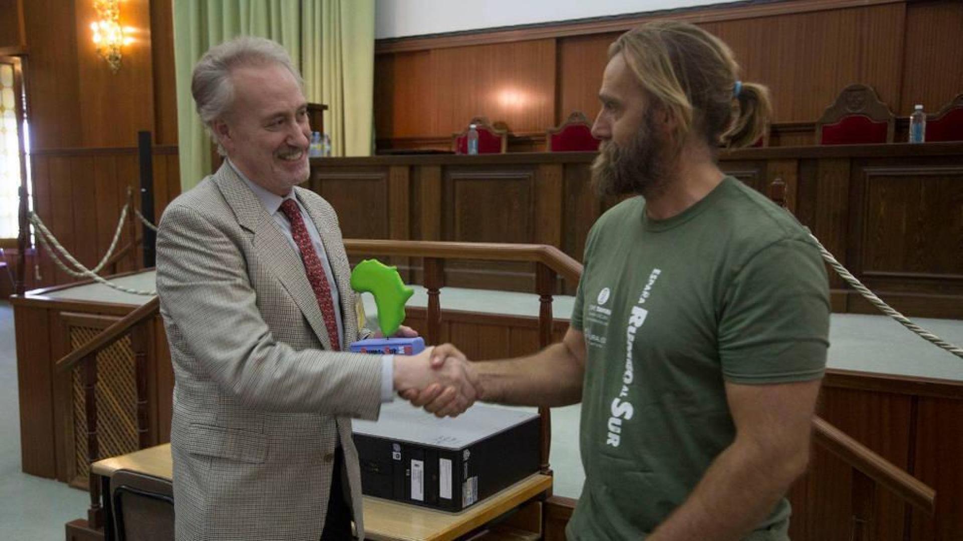 Fernando Múgica sigue recibiendo premios