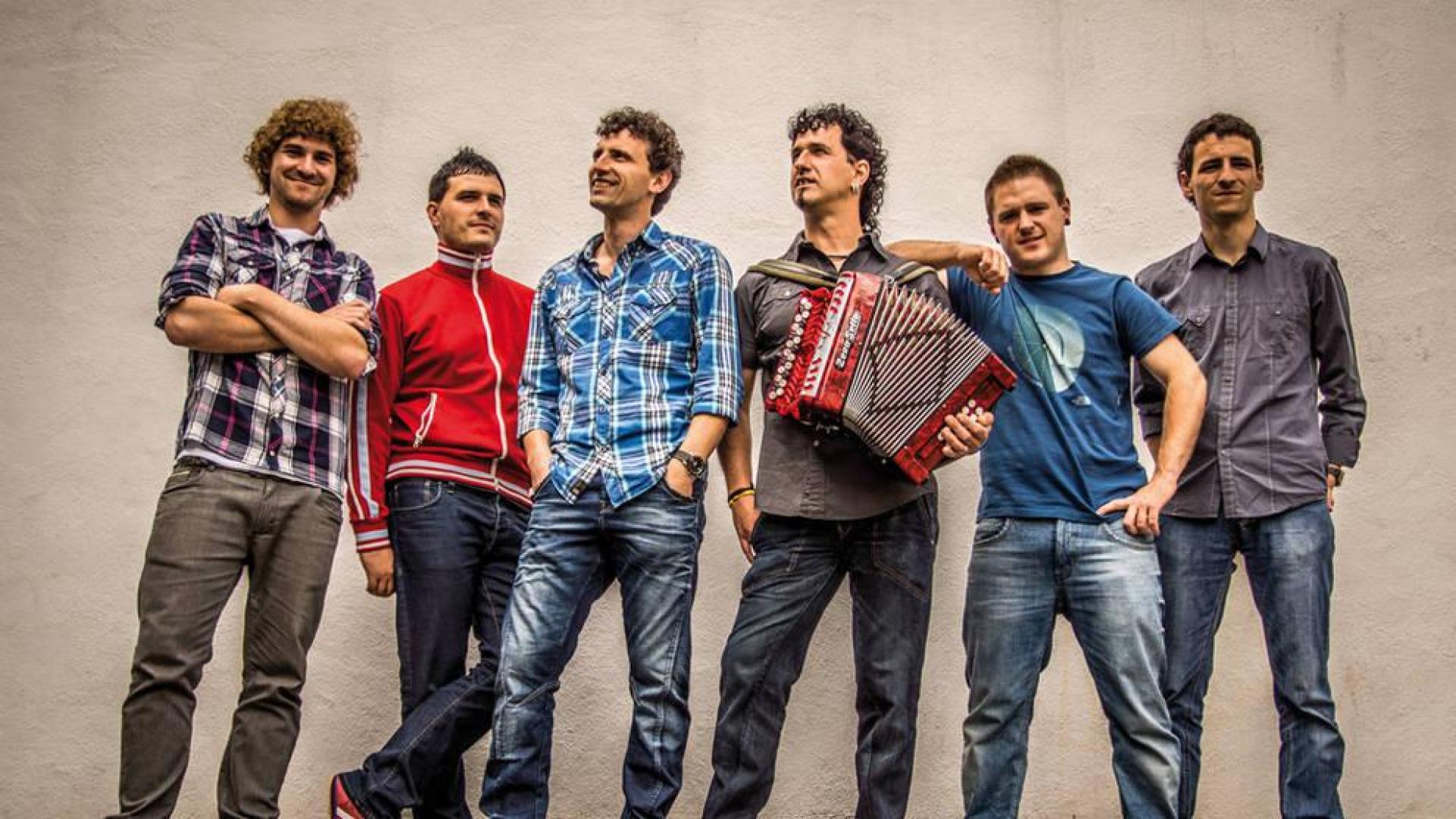 Gozategi celebra sus 25 años de carrera con un concierto en la plaza del Castillo