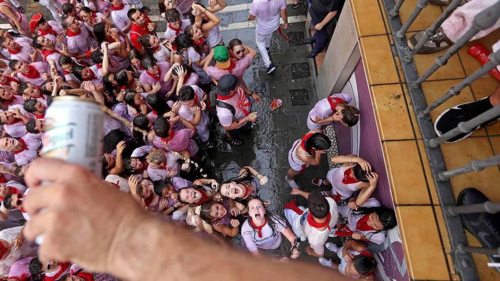Imágenes de los fotógrafos de Diario de Navarra desde la plaza del Ayuntamiento, plaza del Castillo, paseo de Sarasate, Antoniutti, plaza de los Fueros...