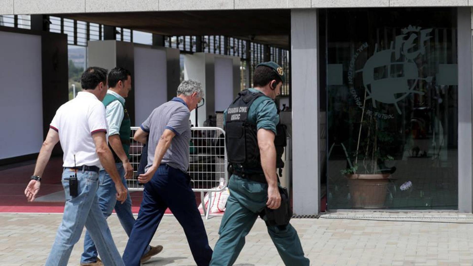 Detenidos Villar y su hijo en una operación contra la corrupción en el fútbol