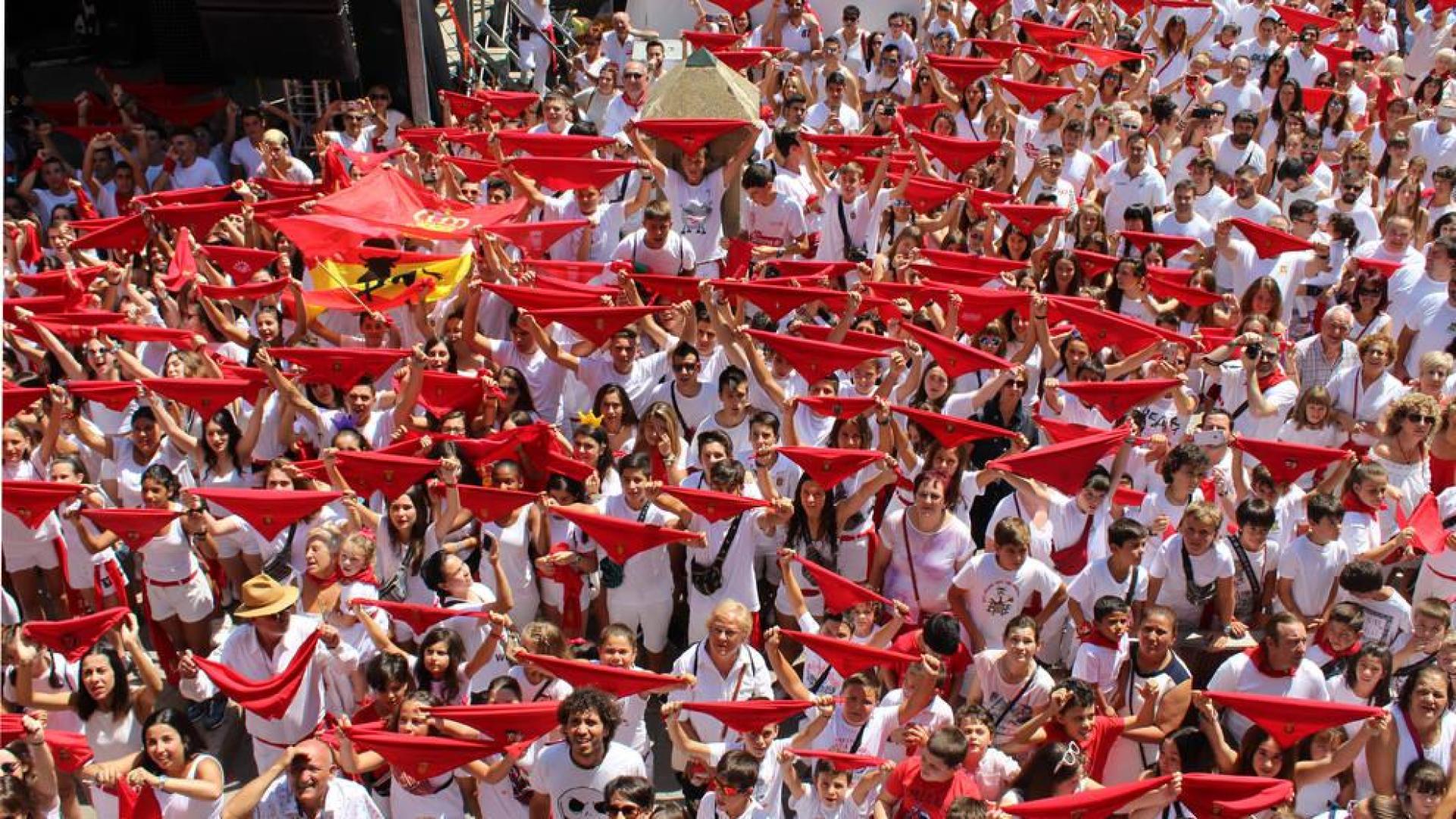 Un cohete con nombre de mujer da comienzo a las fiestas de Viana