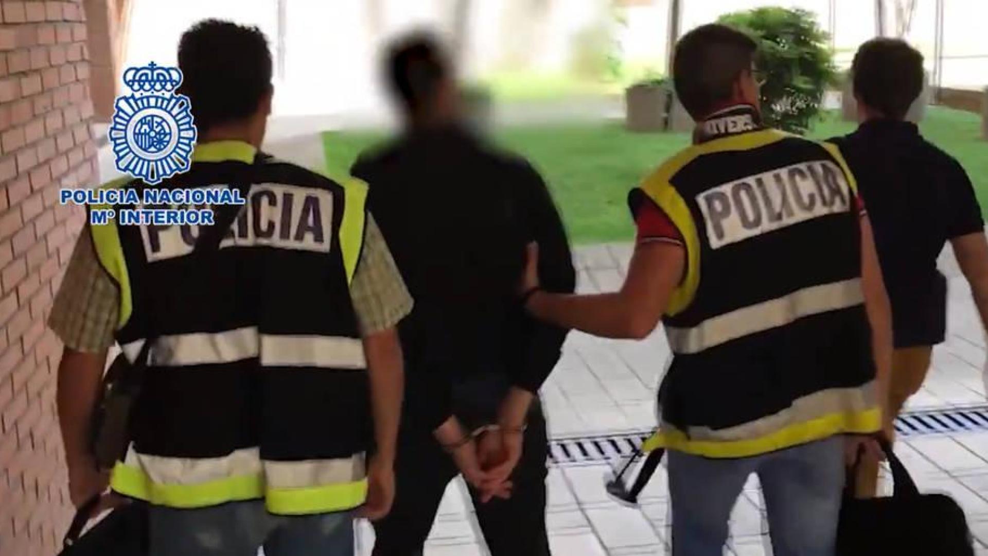 Detenido un profesor en Valladolid por compartir pornografía infantil en la nube