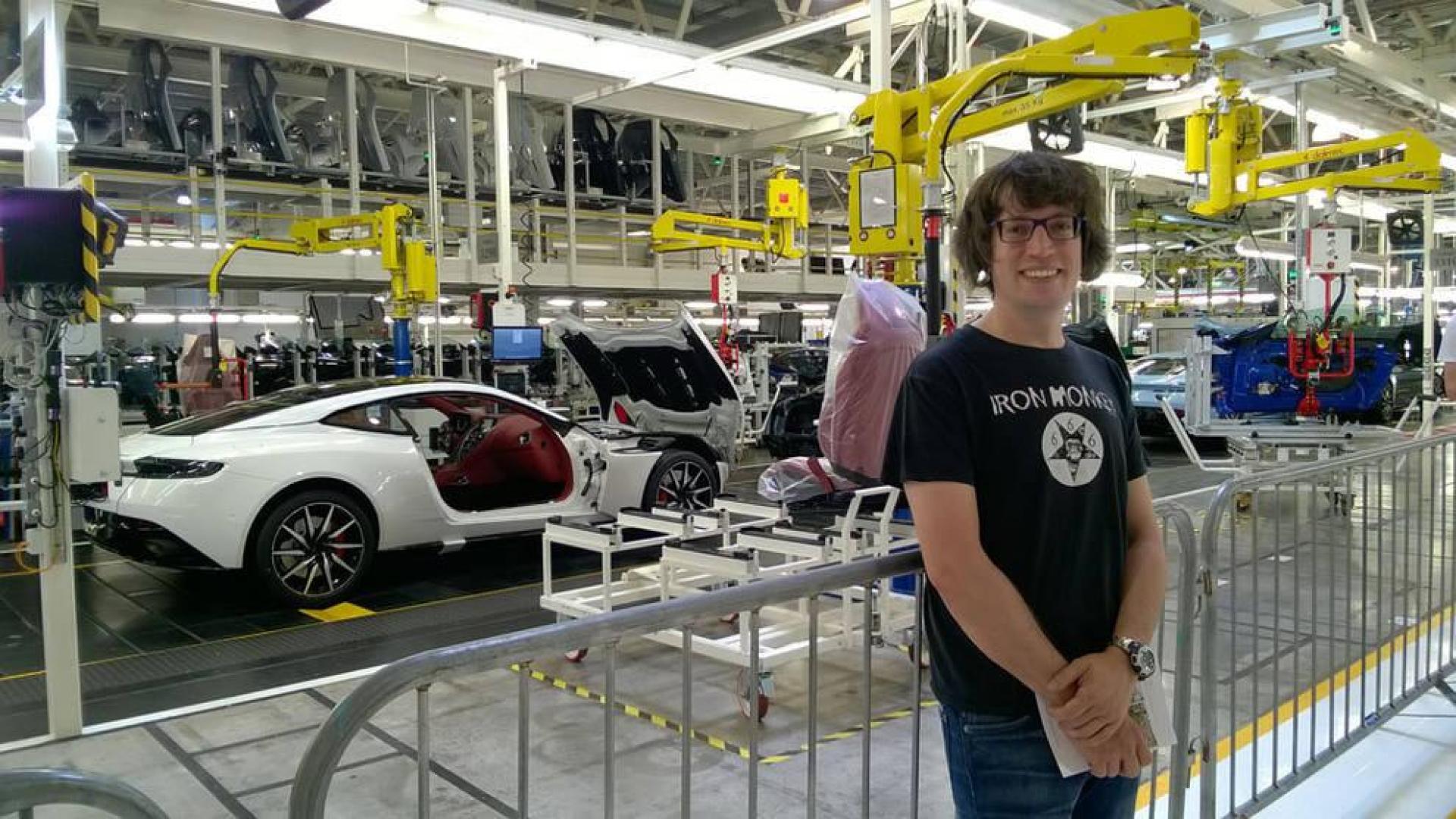 Un ingeniero pamplonés en la Aston Martin