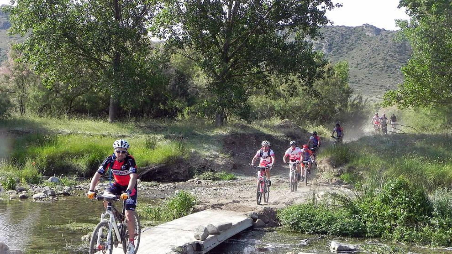 “Hay numerosas rutas y senderos para recorrer en bici”